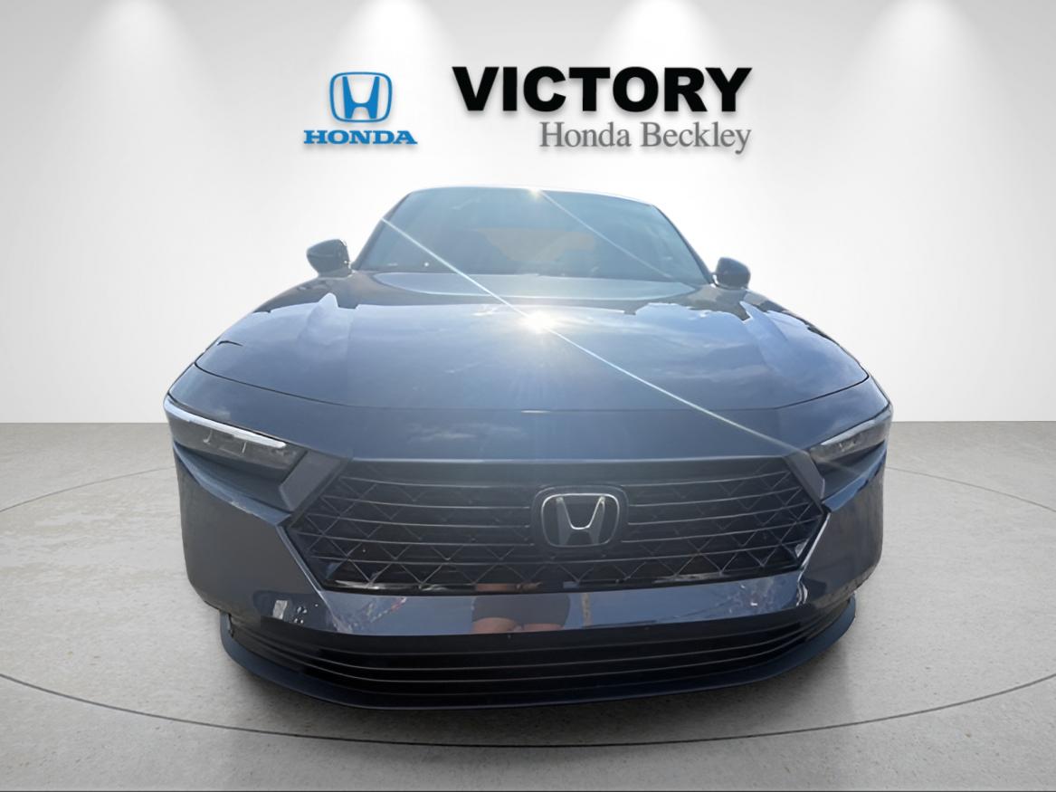 New 2026 Meteorite Gray Metallic Honda SE image 8