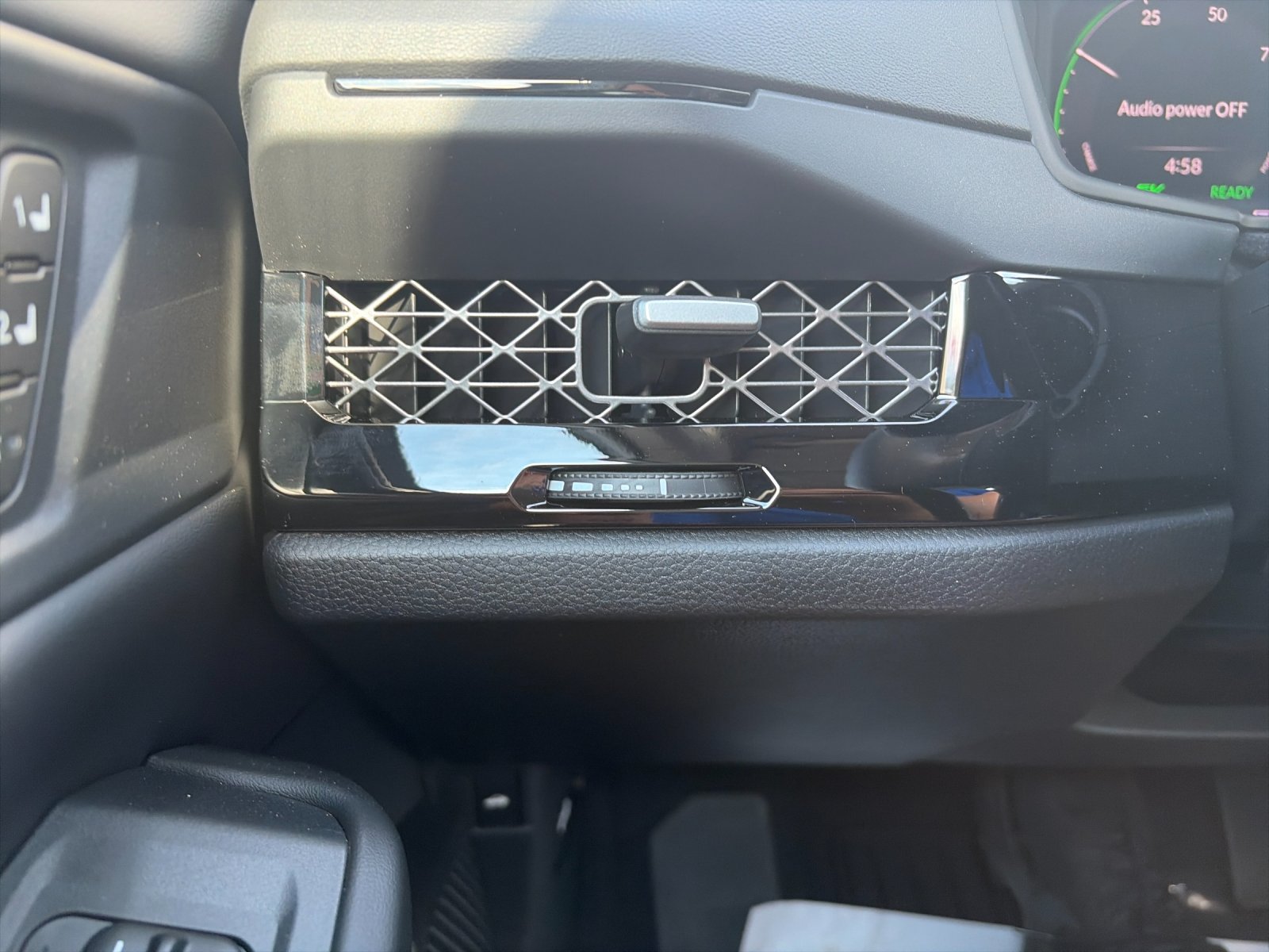 New 2026 Crystal Black Pearl Honda EX-L Hybrid image 32