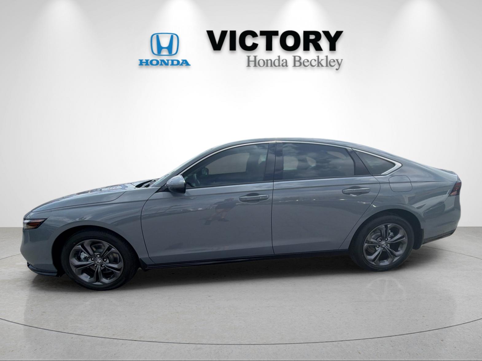 New 2026 Urban Gray Pearl Honda EX-L Hybrid image 2