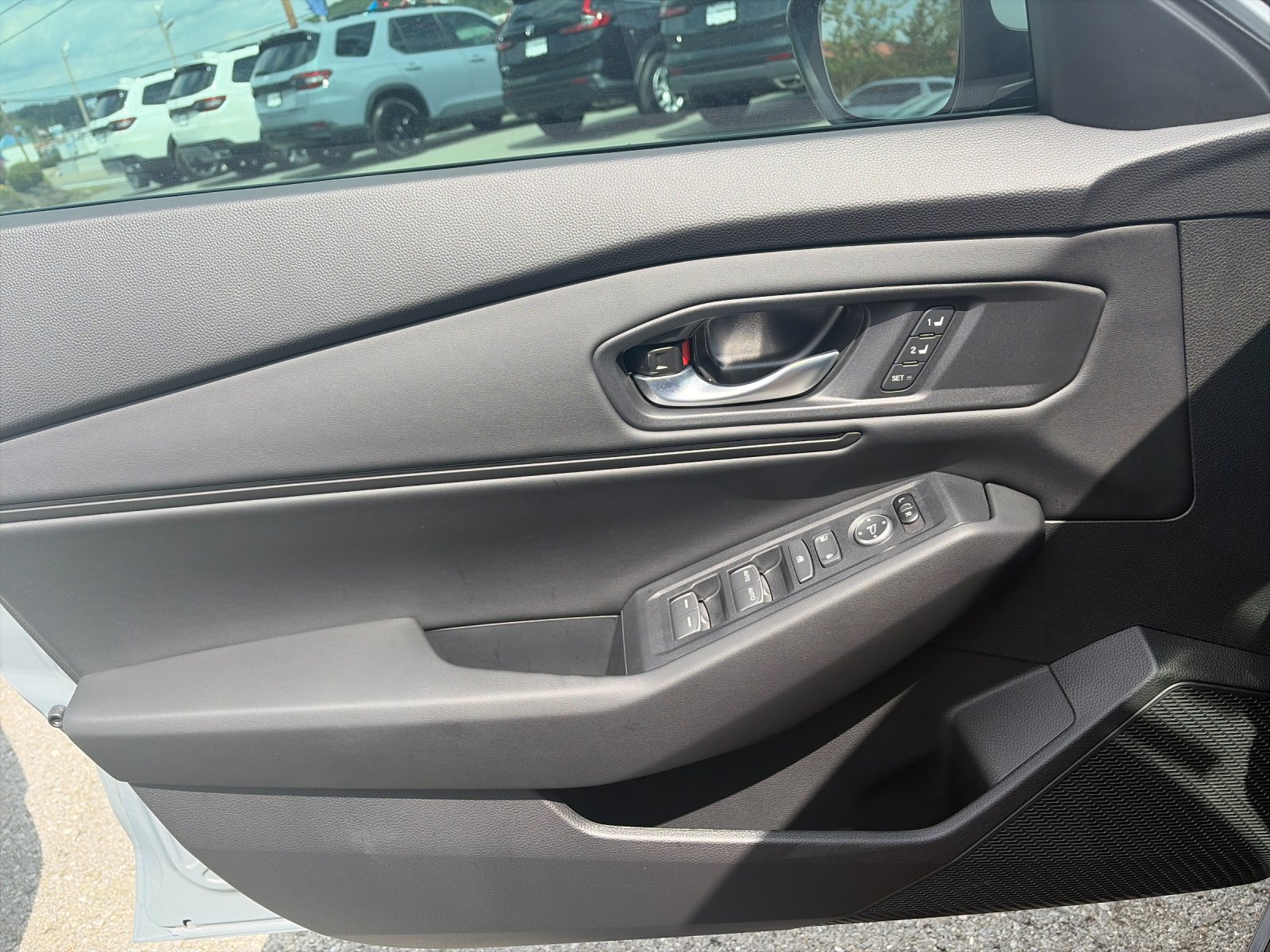 New 2026 Urban Gray Pearl Honda EX-L Hybrid image 12