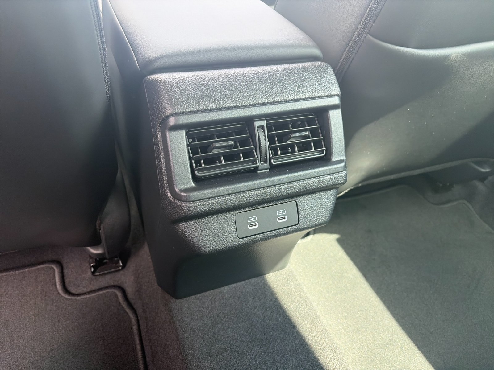 New 2026 Urban Gray Pearl Honda EX-L Hybrid image 15