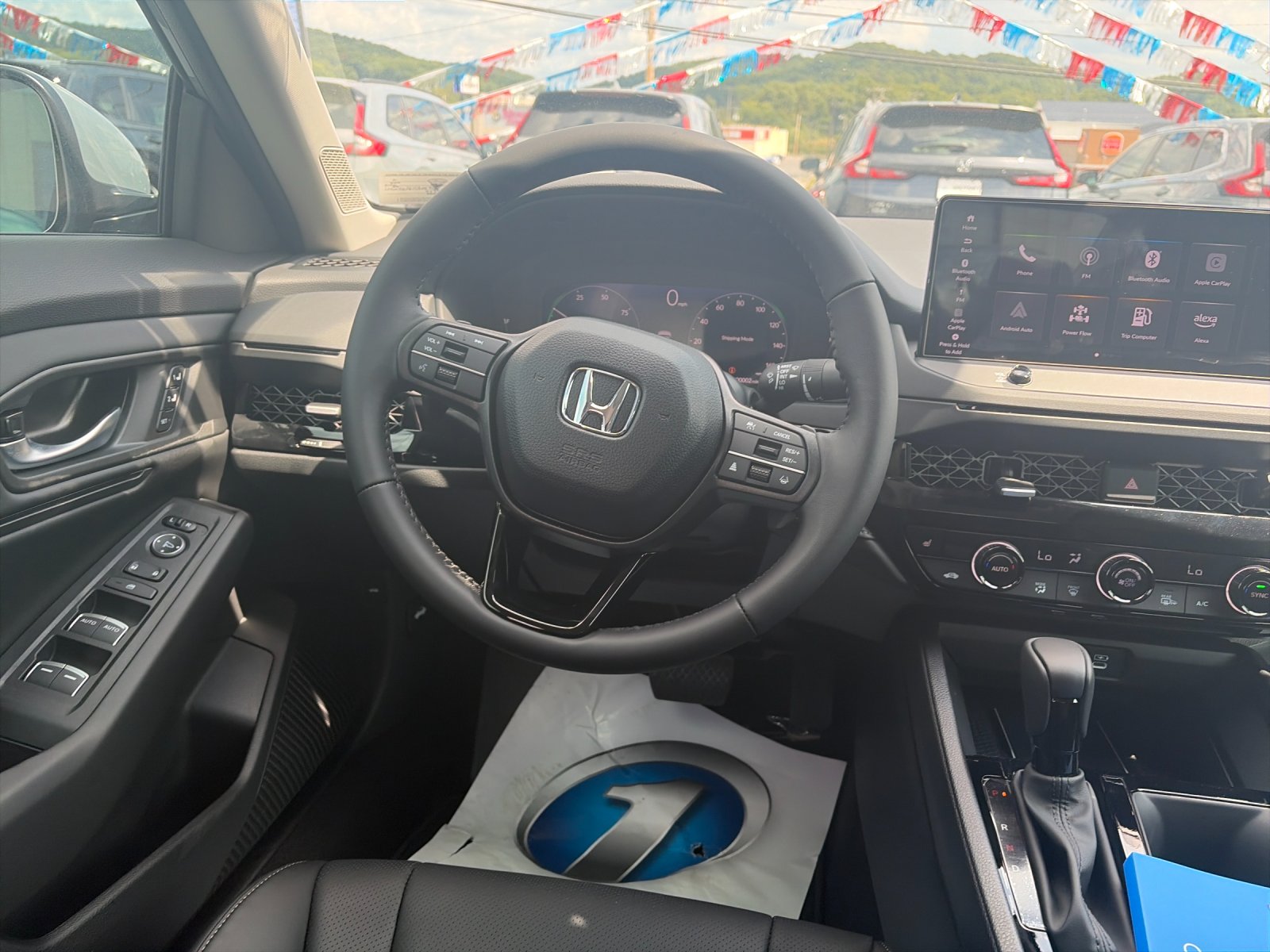 New 2026 Urban Gray Pearl Honda EX-L Hybrid image 17