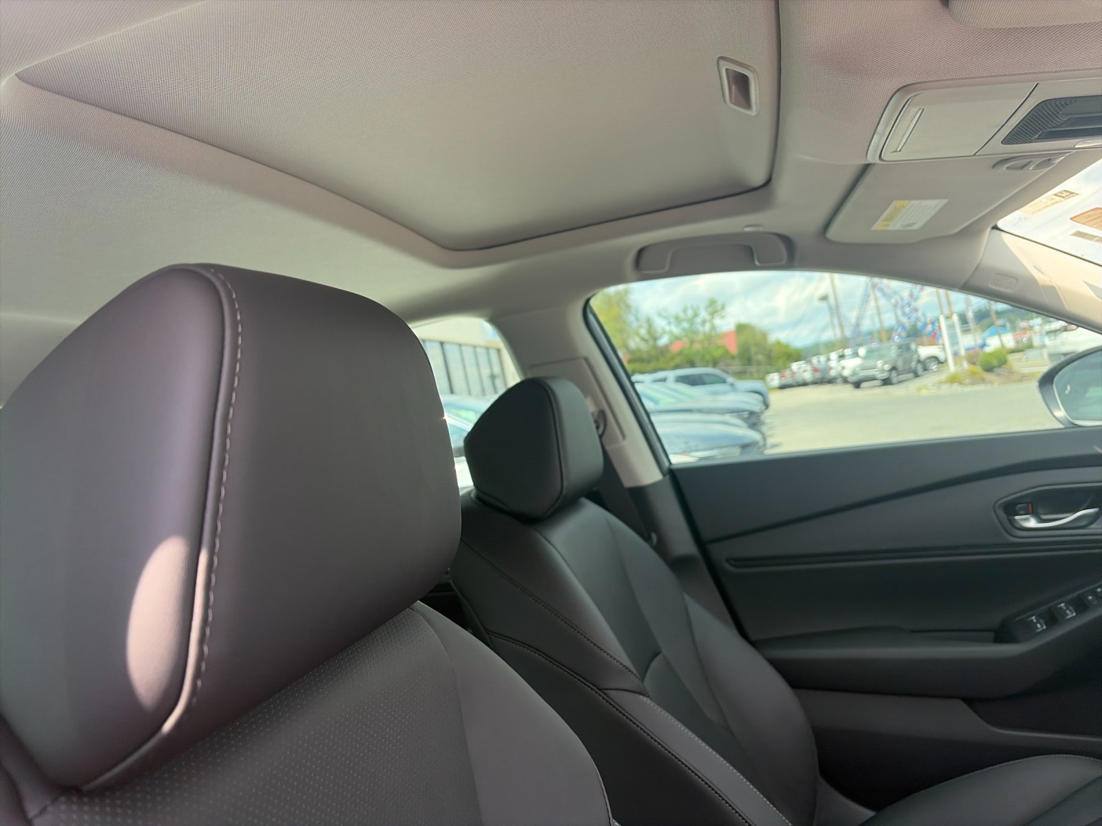New 2026 Urban Gray Pearl Honda EX-L Hybrid image 19