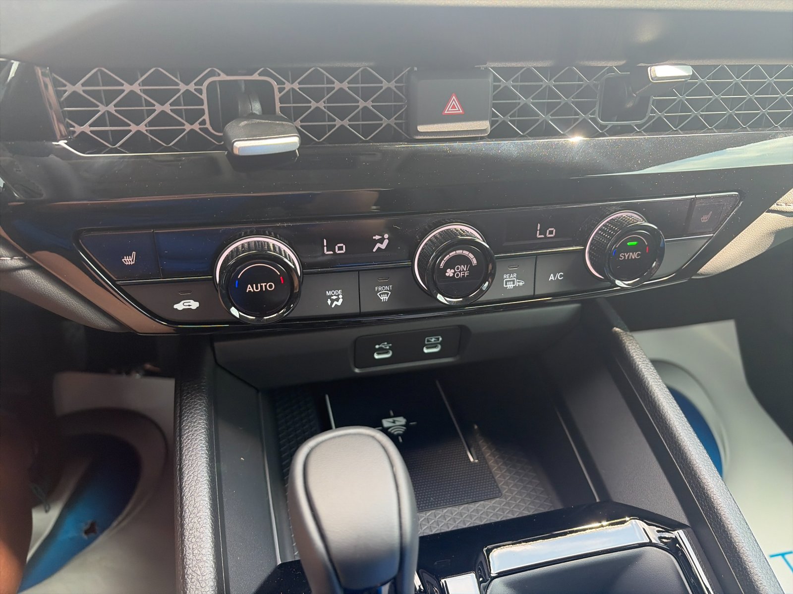 New 2026 Urban Gray Pearl Honda EX-L Hybrid image 24
