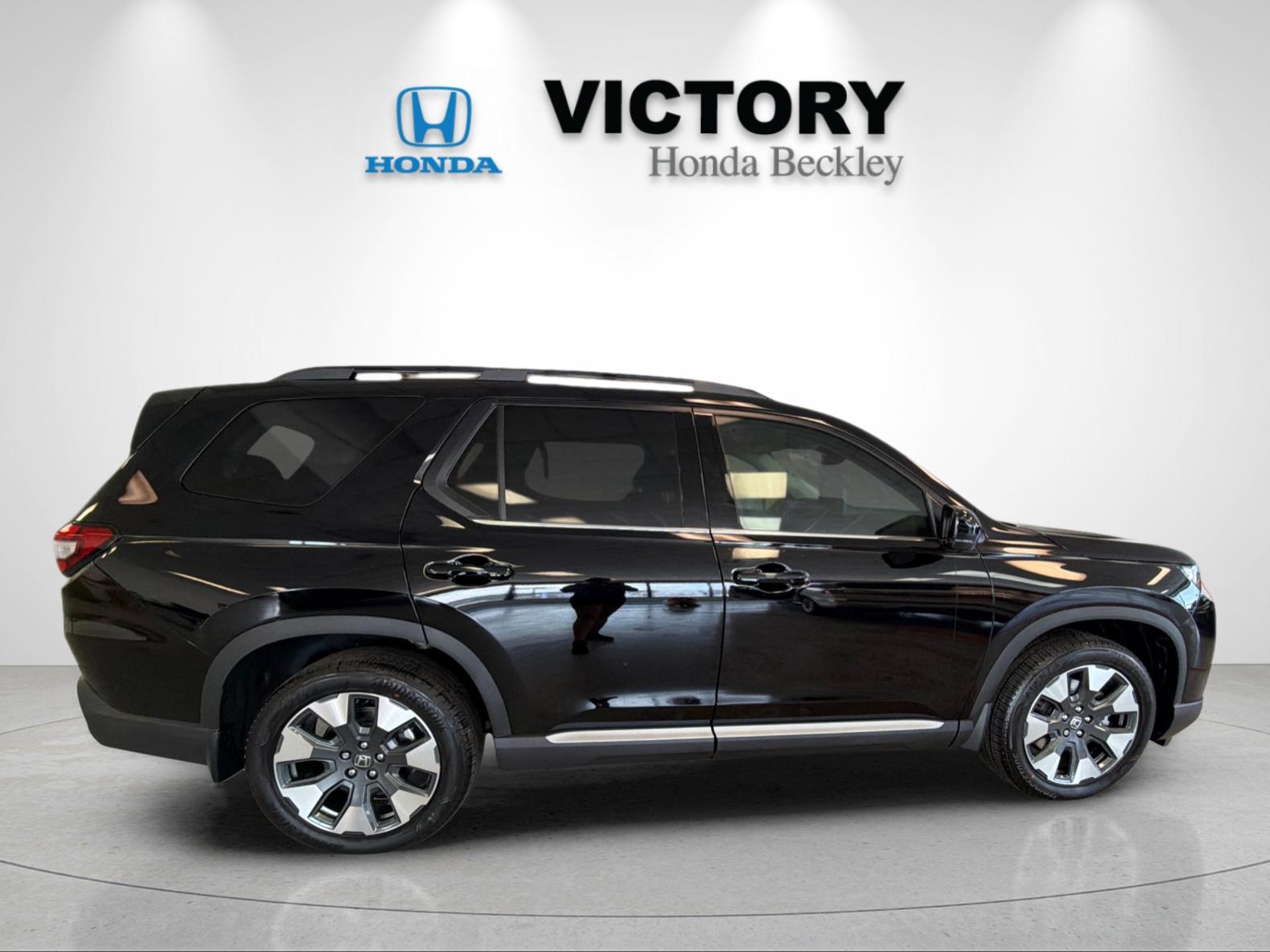 New 2026 Crystal Black Pearl Honda AWD Elite image 6