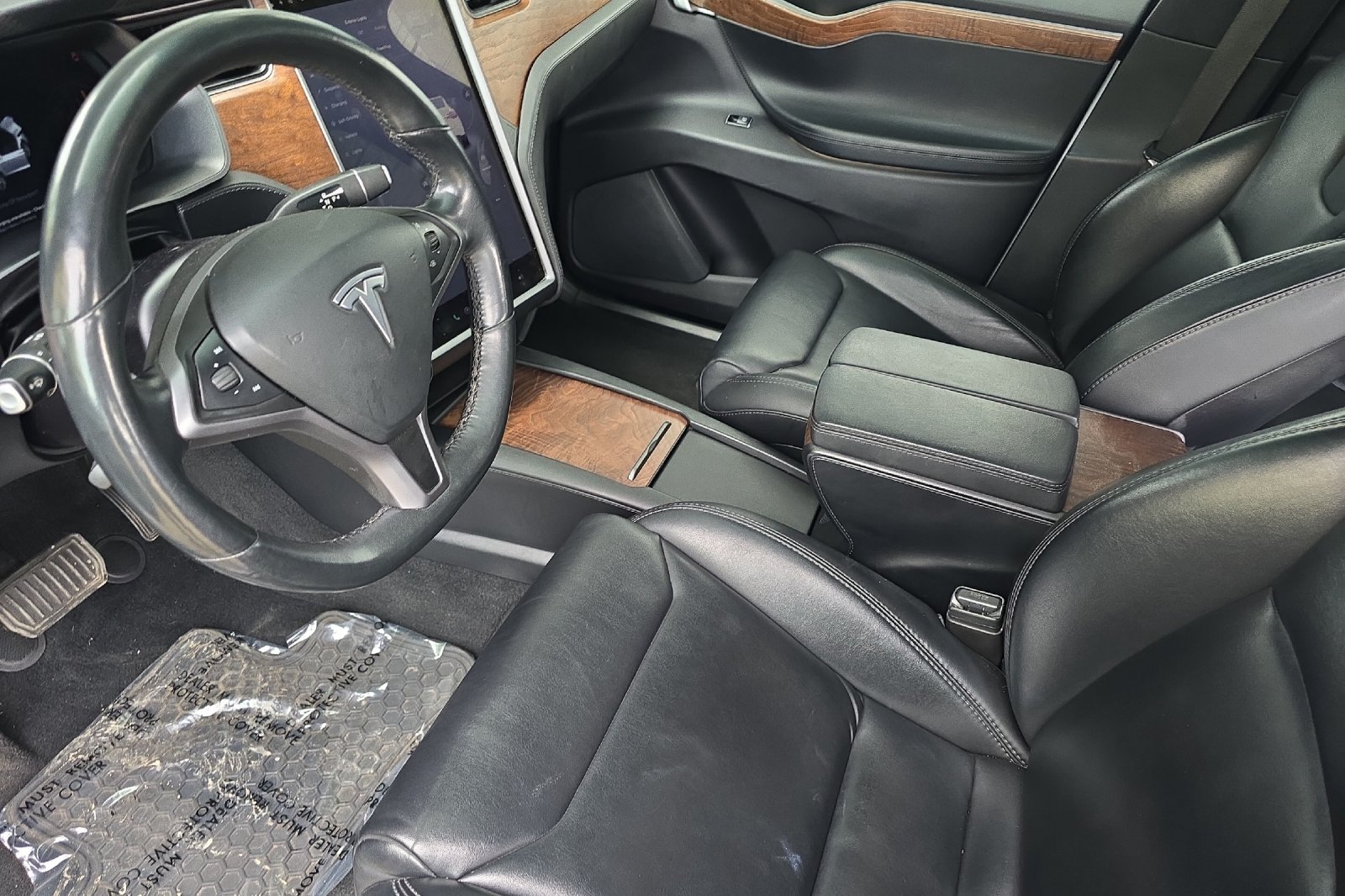 Used 2018  Tesla 75D image 7