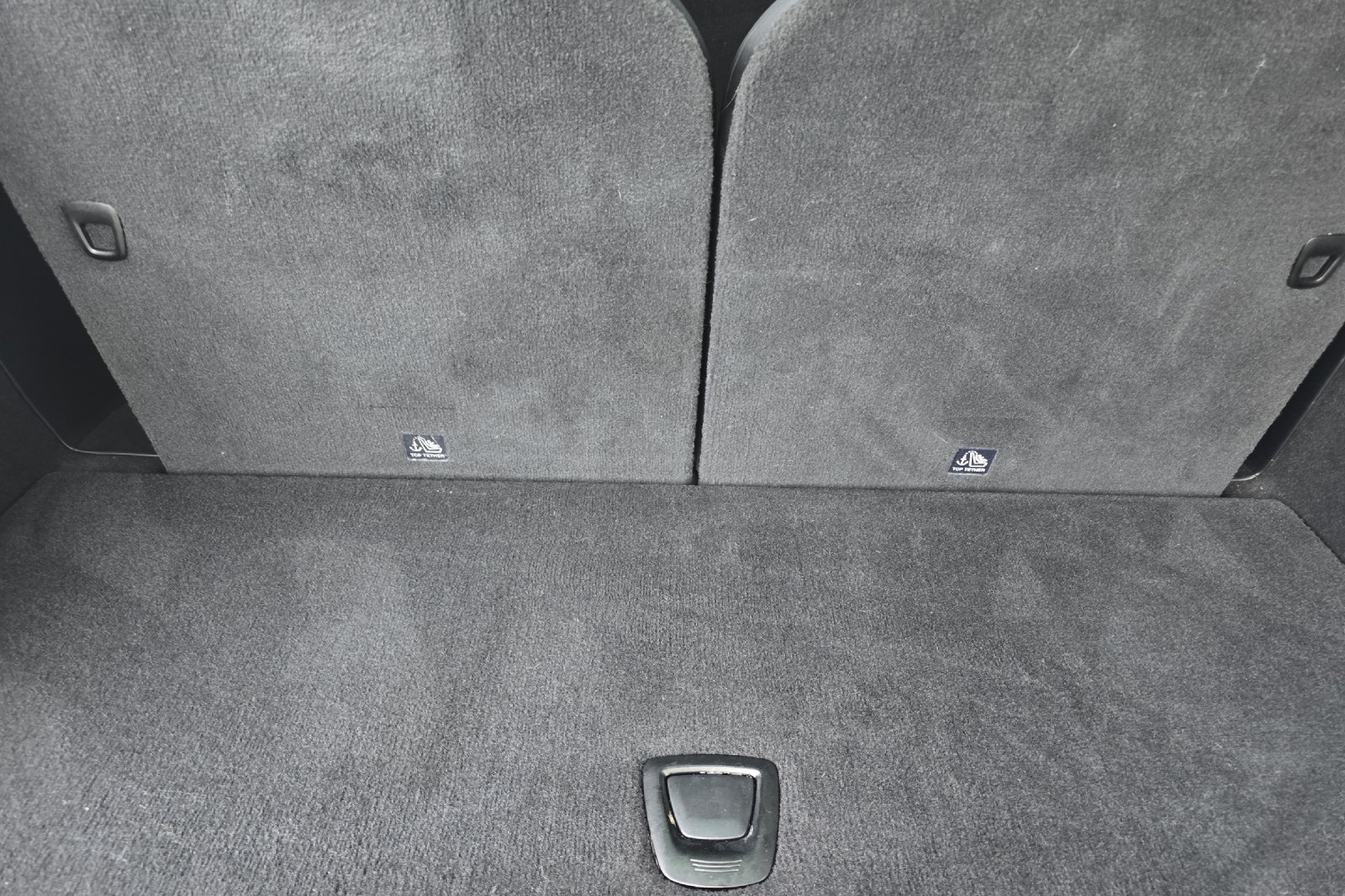 Used 2018  Tesla 75D image 13