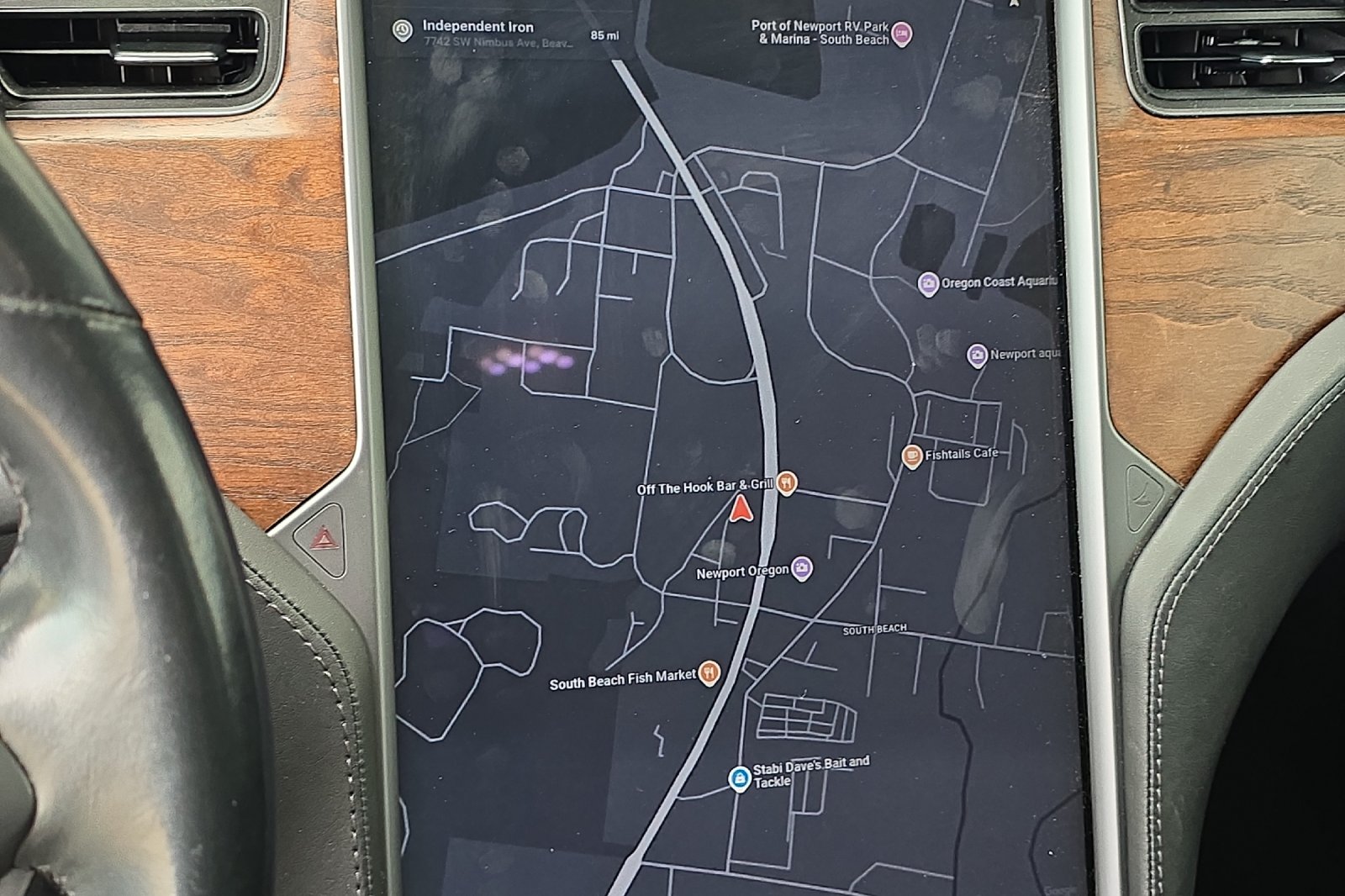 Used 2018  Tesla 75D image 17