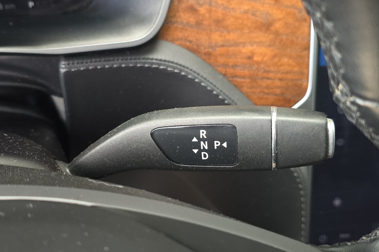 Used 2018  Tesla 75D image 20