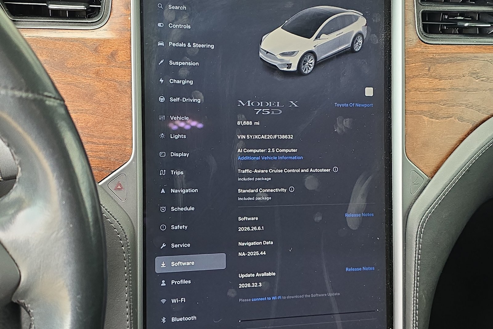 Used 2018  Tesla 75D image 25