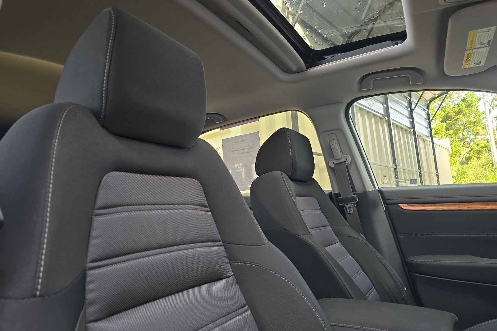 Used 2018  Honda EX image 14