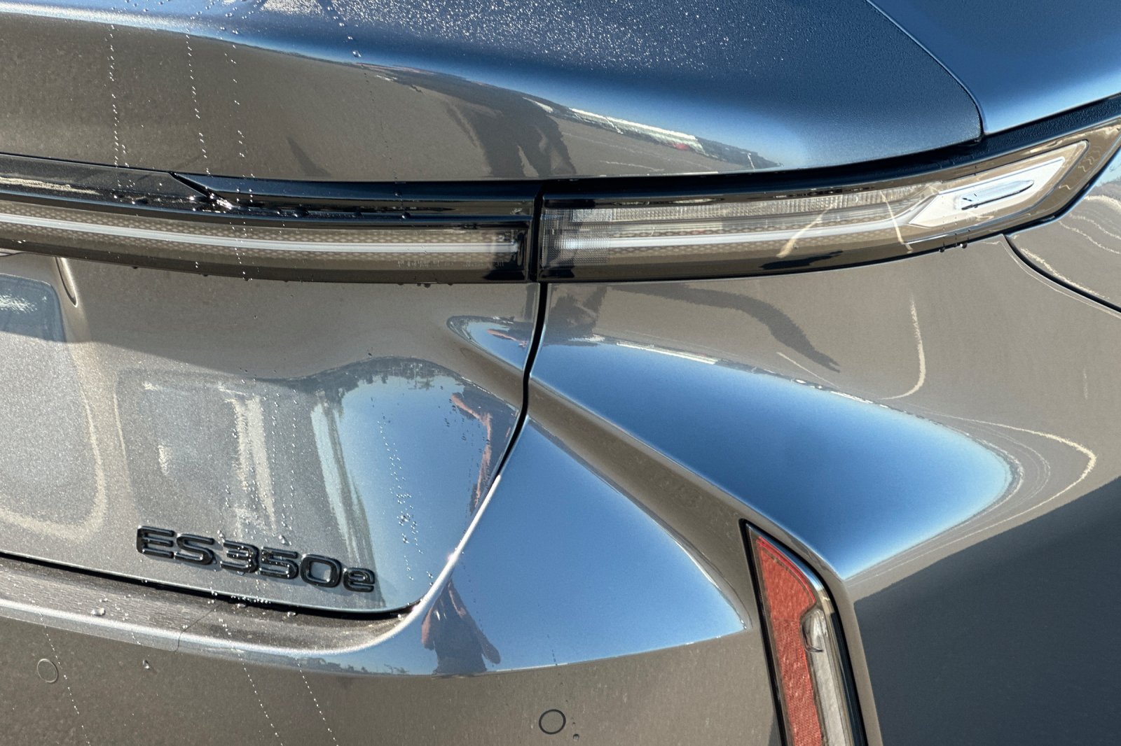New 2026 Cloudburst Gray Lexus ES 350e PREMIUM image 25