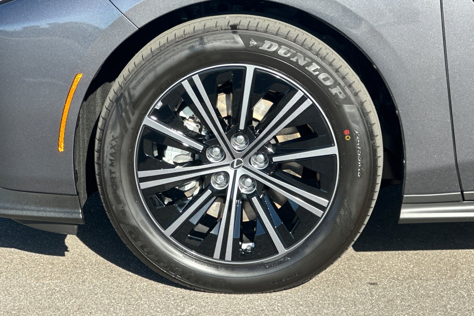 New 2026 Cloudburst Gray Lexus ES 350e PREMIUM image 24