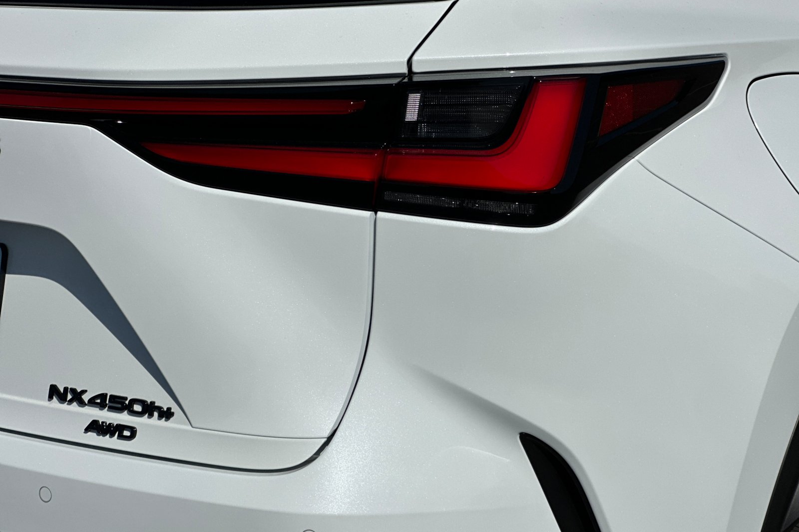 New 2026 Ultra White Lexus NX 450h+ PREMIUM AWD image 26