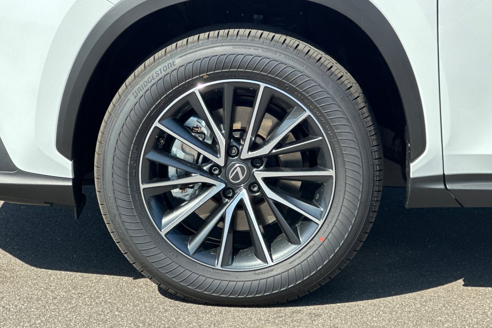 New 2026 Ultra White Lexus NX 450h+ PREMIUM AWD image 25