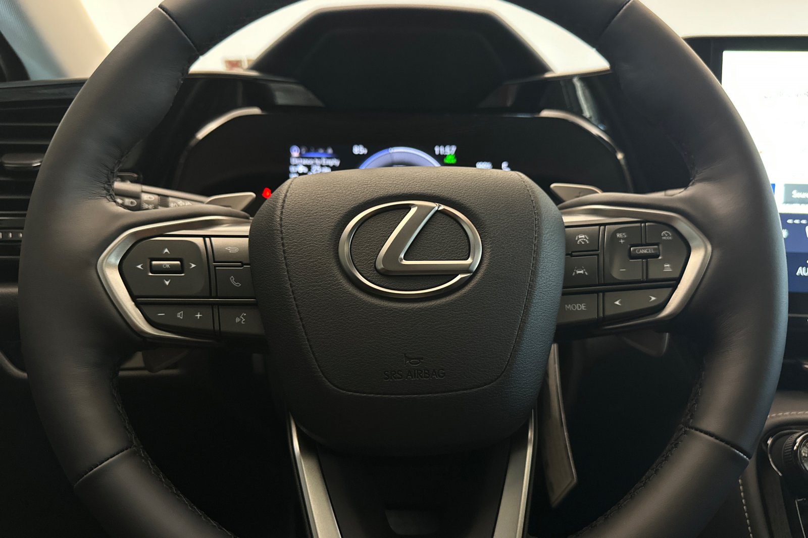 New 2026 Ultra White Lexus NX 450h+ PREMIUM AWD image 23