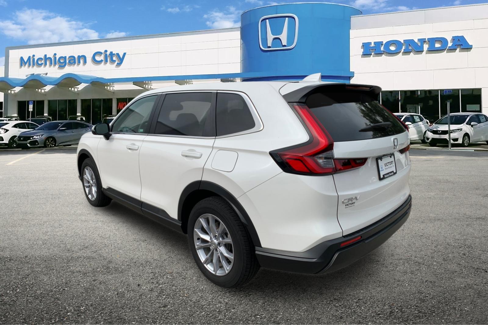 Certified Used 2025 Platinum White Pearl Honda EX image 3