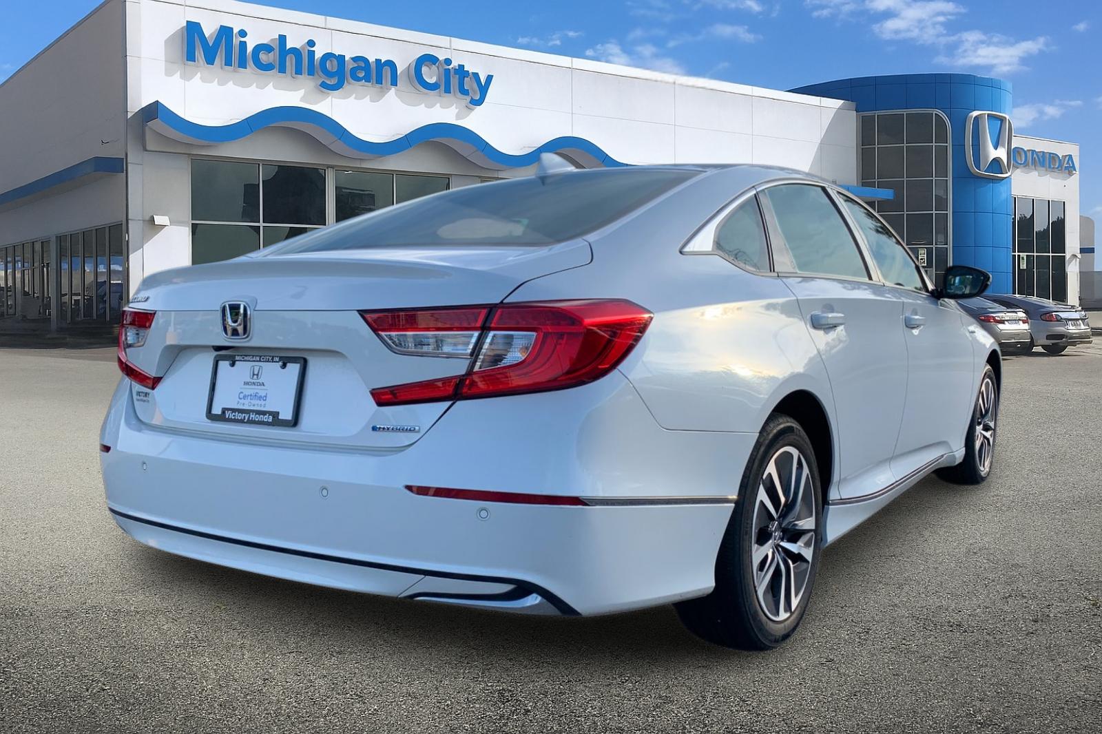 Certified Used 2022 Platinum White Pearl Honda EX-L image 5