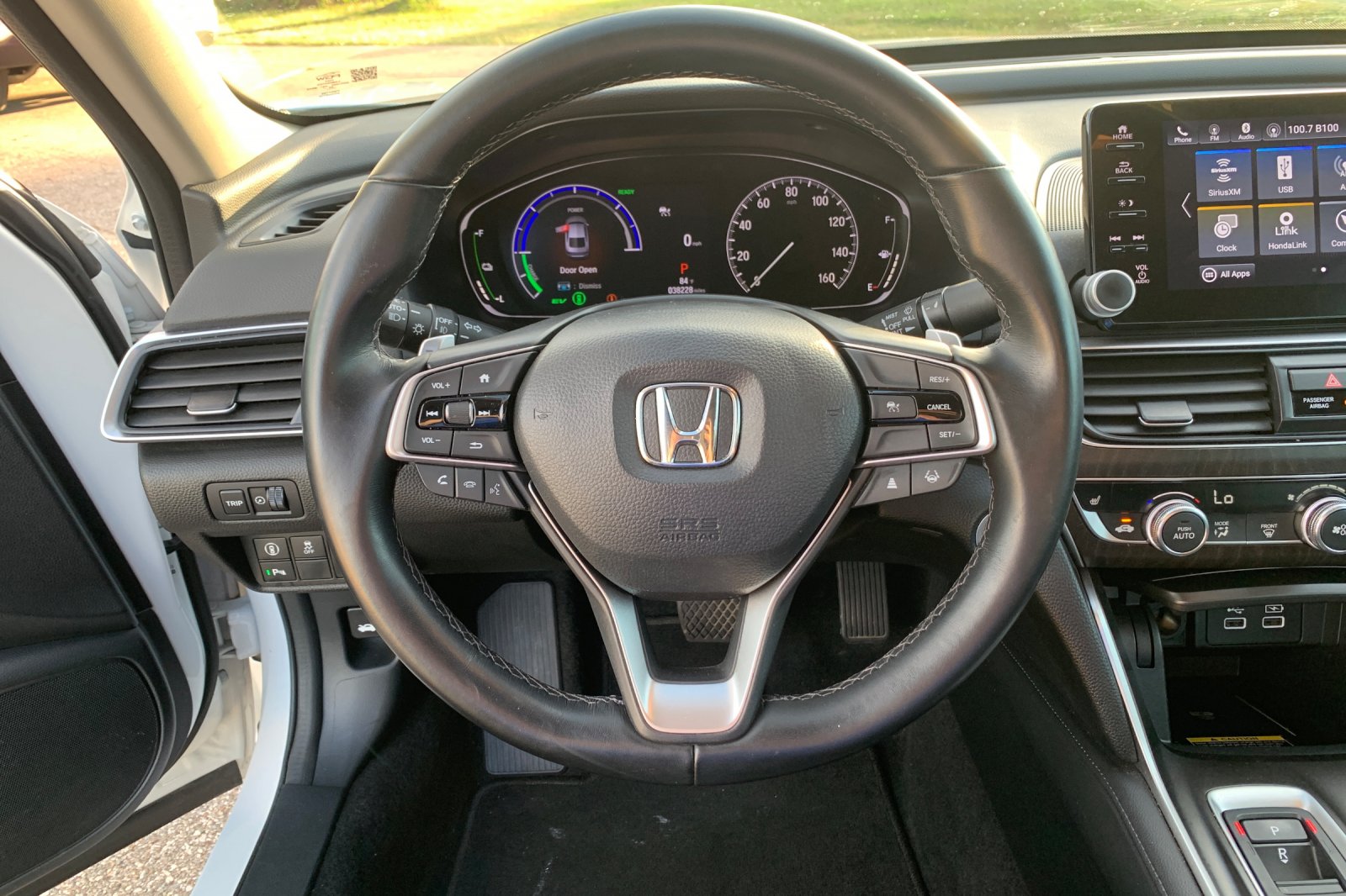 Certified Used 2022 Platinum White Pearl Honda EX-L image 26