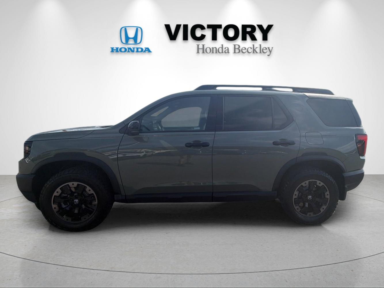 New 2026 Ash Green Metallic Honda TrailSport Elite image 2
