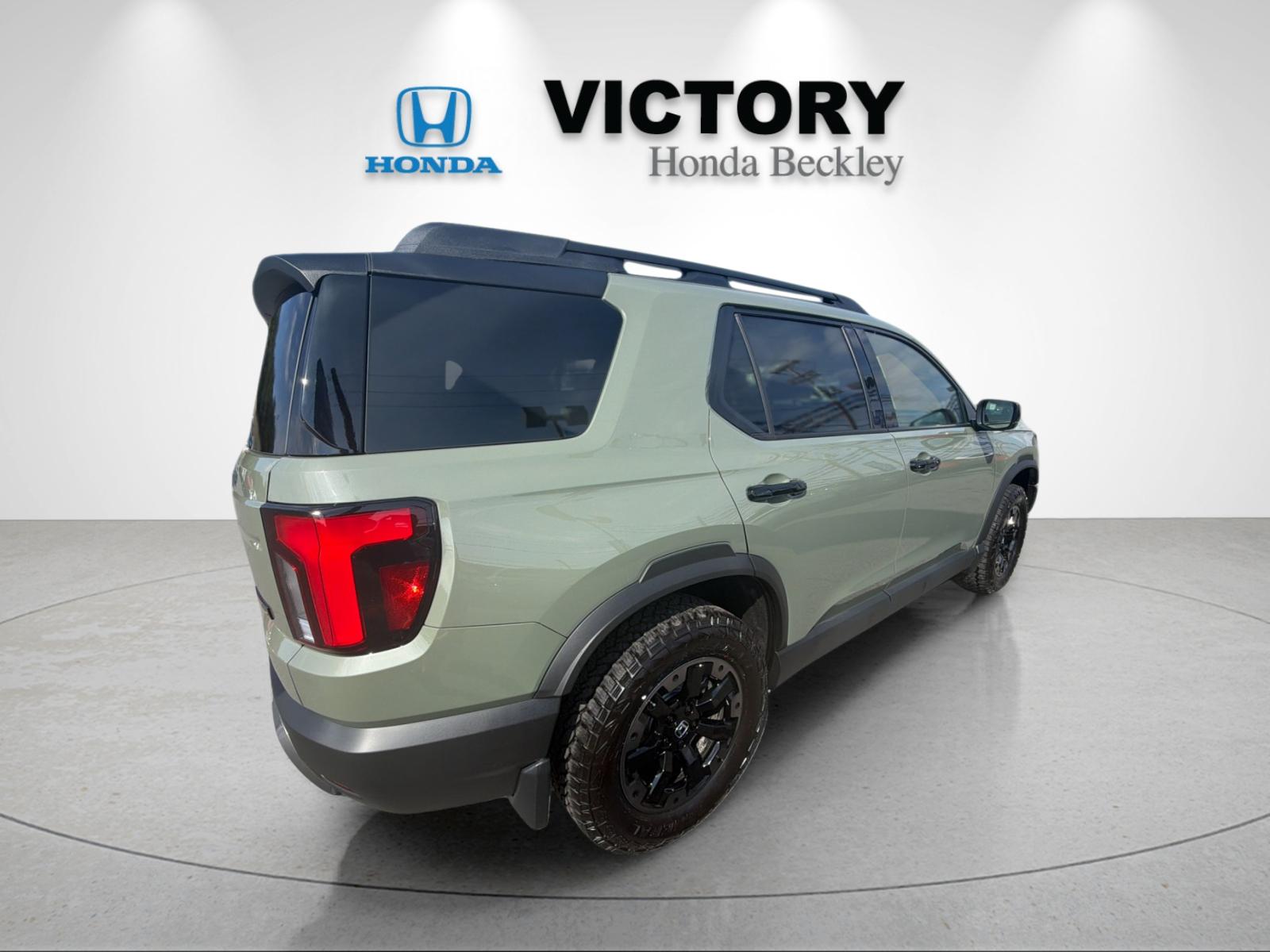 New 2026 Ash Green Metallic Honda TrailSport Elite image 5