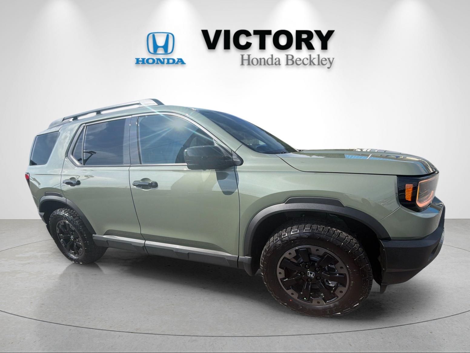New 2026 Ash Green Metallic Honda TrailSport Elite image 7