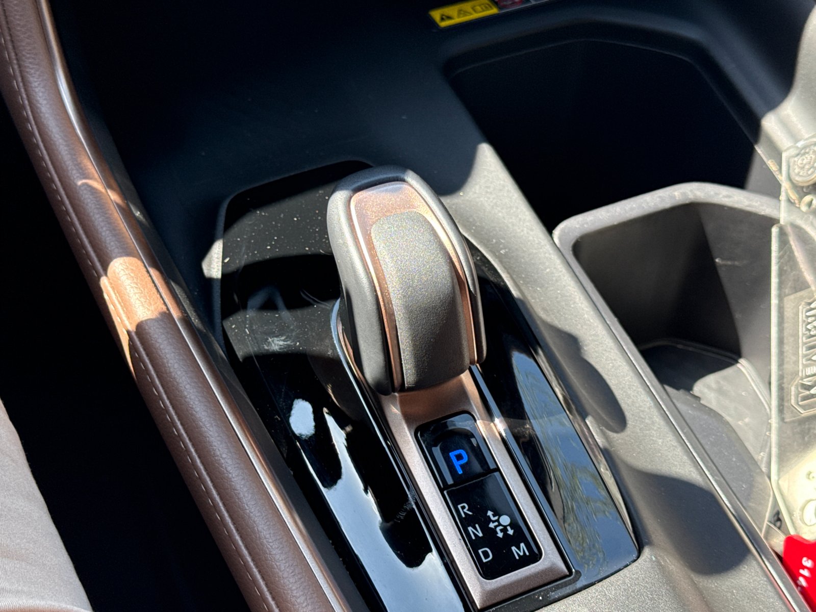 Used 2025  Toyota MAX Platinum image 17