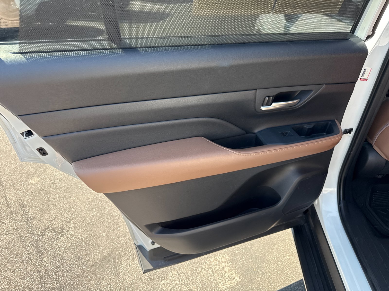 Used 2025  Toyota MAX Platinum image 22