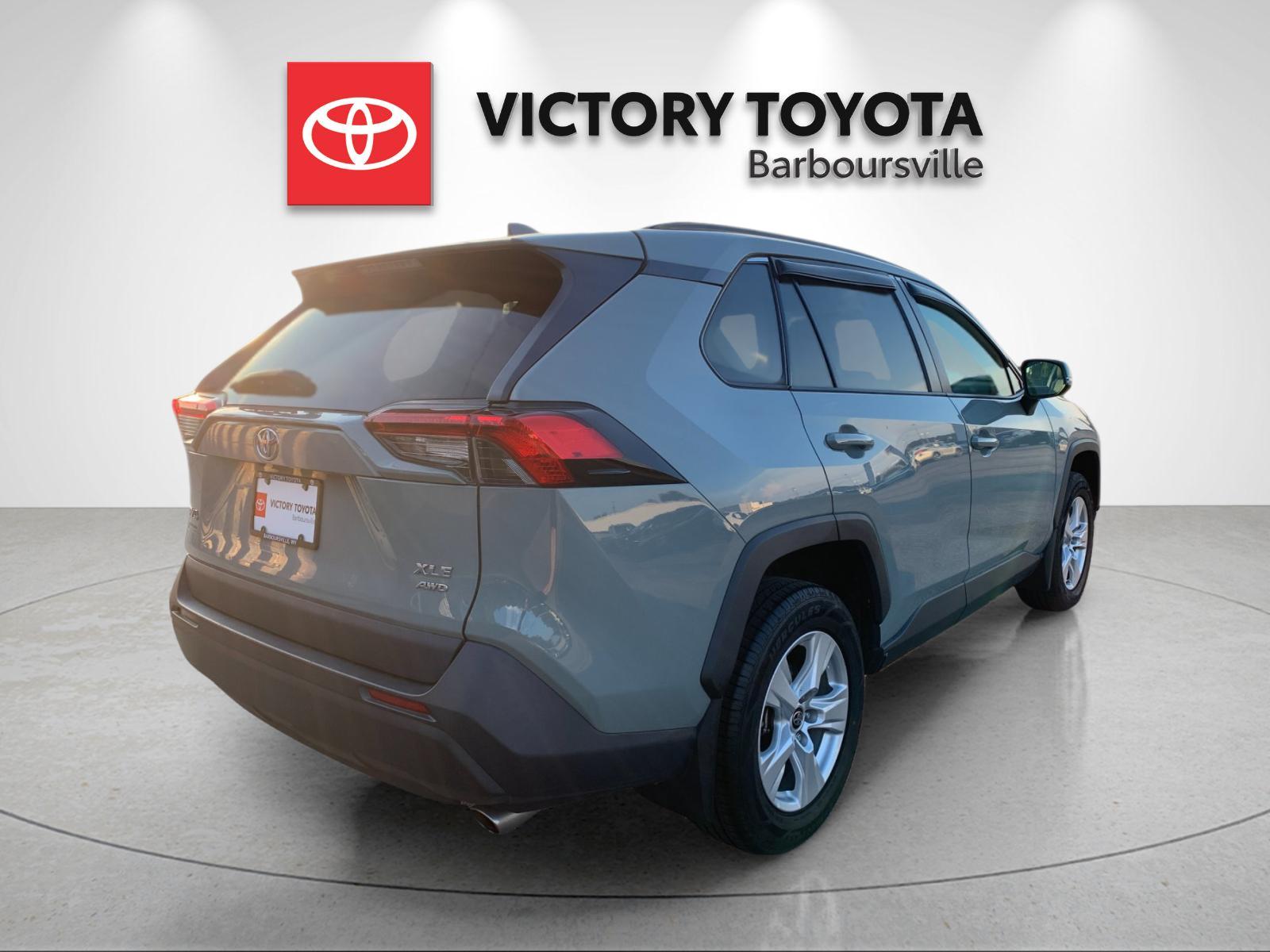 Certified Used 2021  Toyota XLE image 7