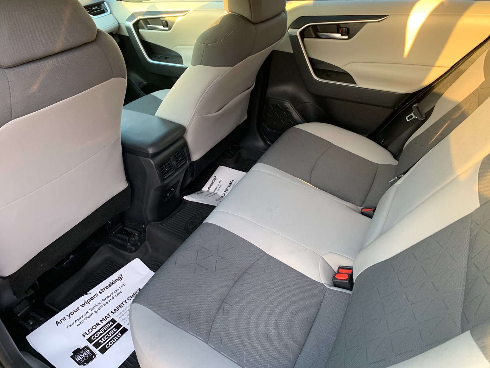 Certified Used 2021  Toyota XLE image 14
