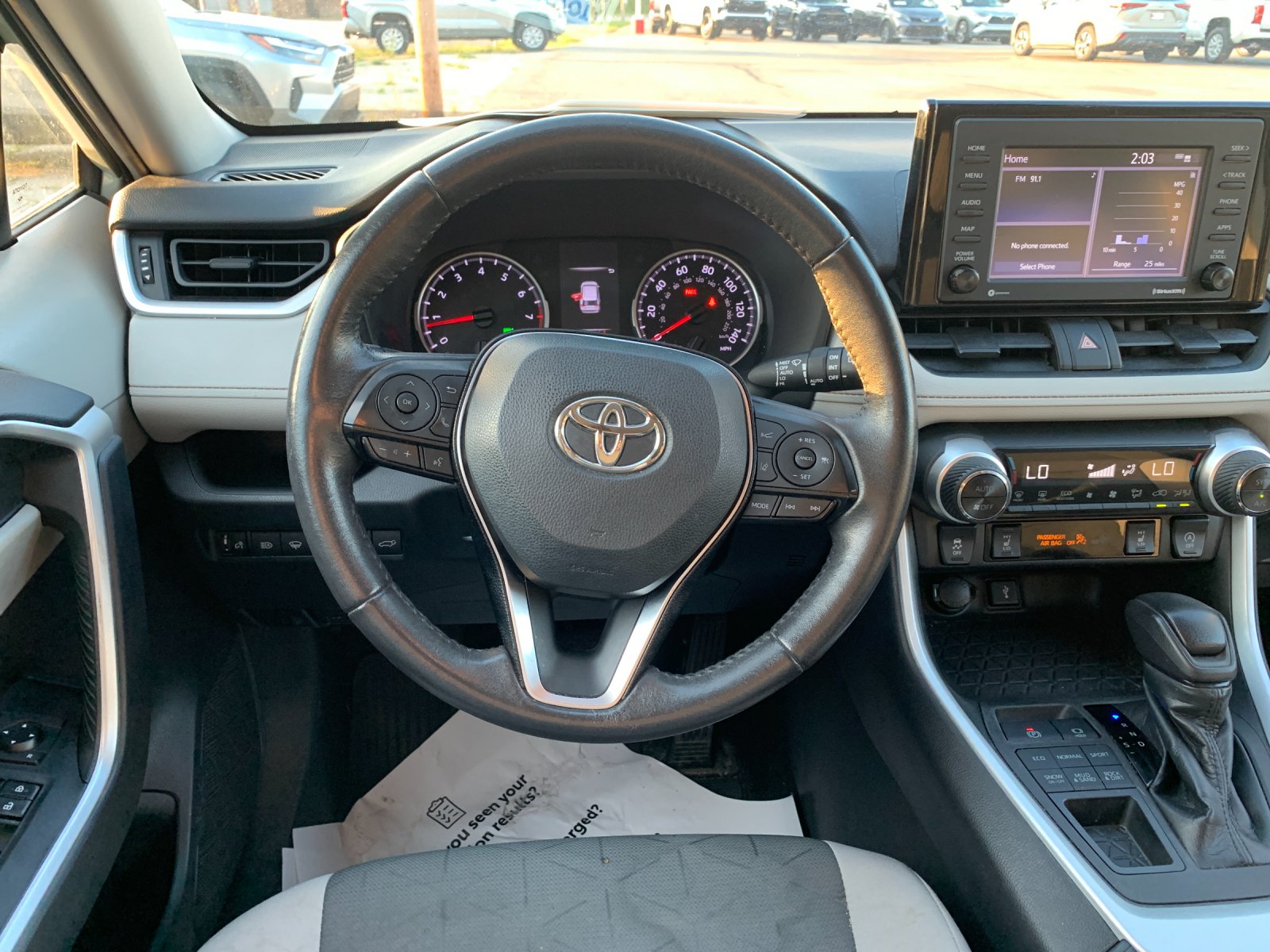 Certified Used 2021  Toyota XLE image 17