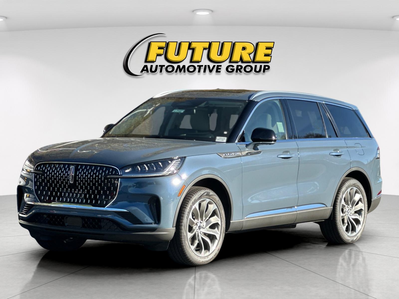 New 2026 Whisper Blue Metallic Clearcoat Lincoln Reserve® image 7