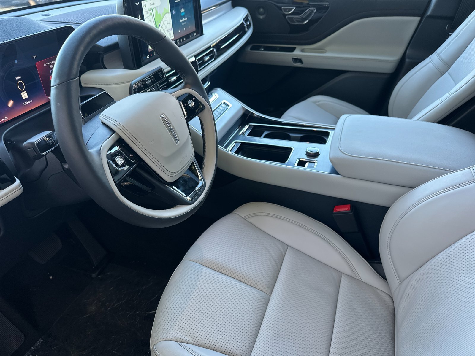 New 2026 Whisper Blue Metallic Clearcoat Lincoln Reserve® image 9