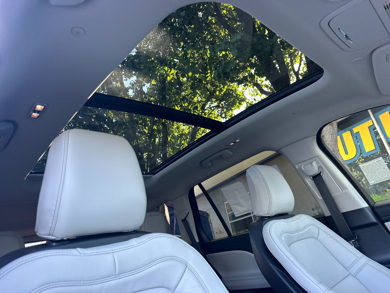 New 2026 Whisper Blue Metallic Clearcoat Lincoln Reserve® image 15