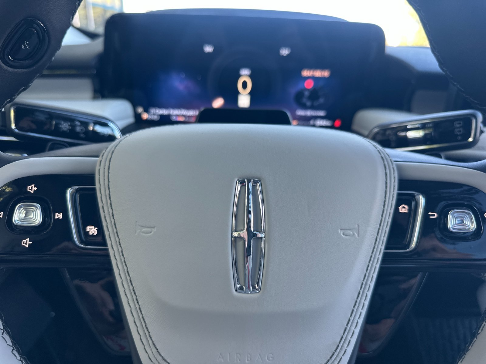 New 2026 Whisper Blue Metallic Clearcoat Lincoln Reserve® image 22