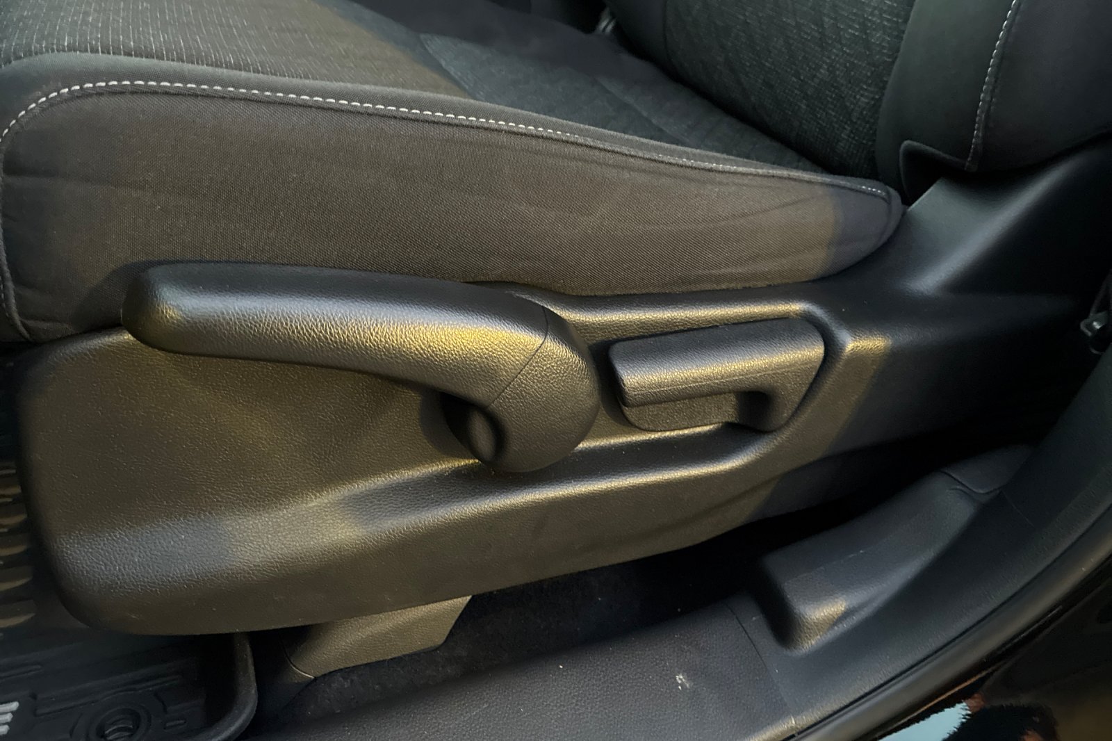 Used 2022 Crystal Black Pearl Honda Sport image 9