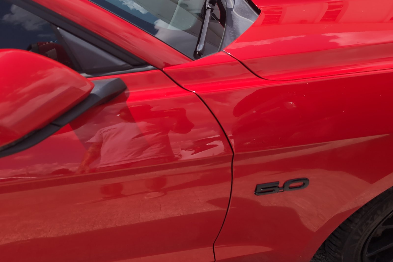 Used 2016 Red Ford GT Premium image 5