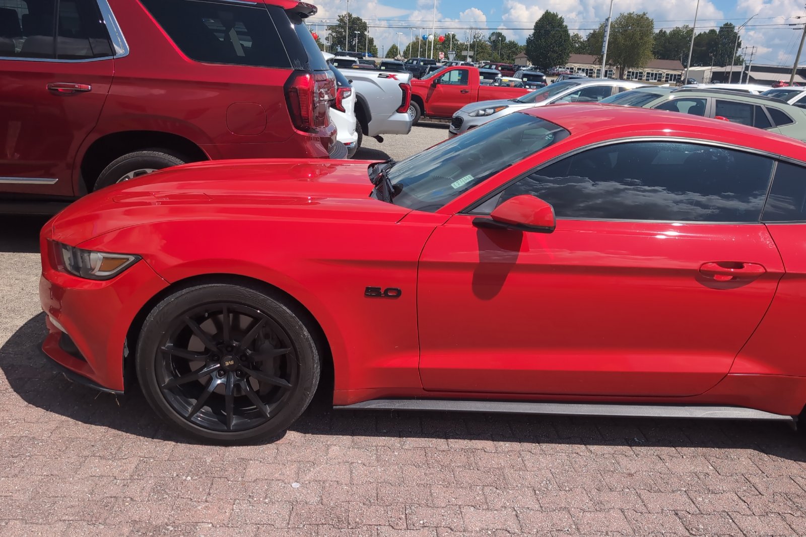 Used 2016 Red Ford GT Premium image 12