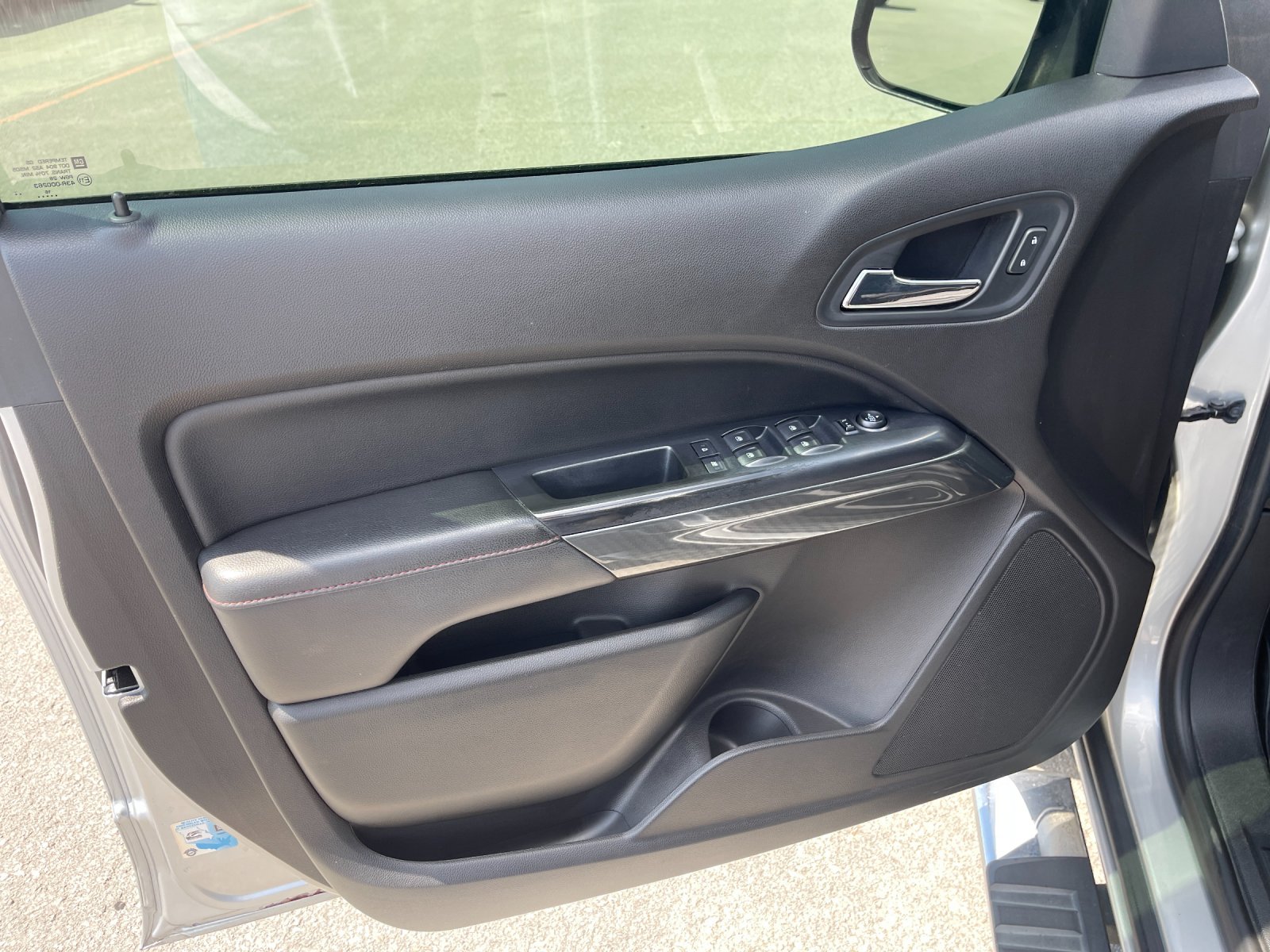Used 2017 Silver GMC SLE1 image 12