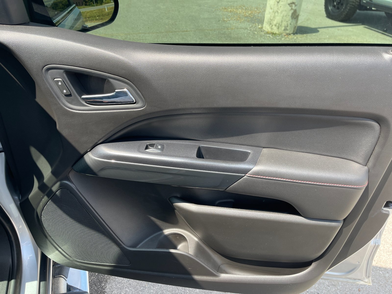 Used 2017 Silver GMC SLE1 image 19