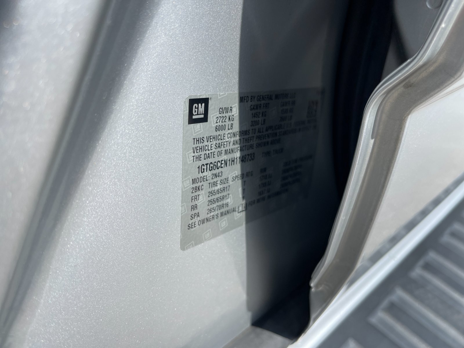 Used 2017 Silver GMC SLE1 image 32