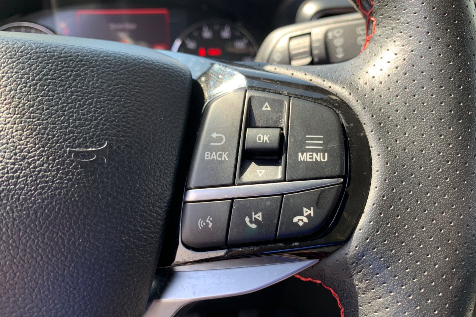 Used 2023 Black Metallic Ford ST-Line image 31