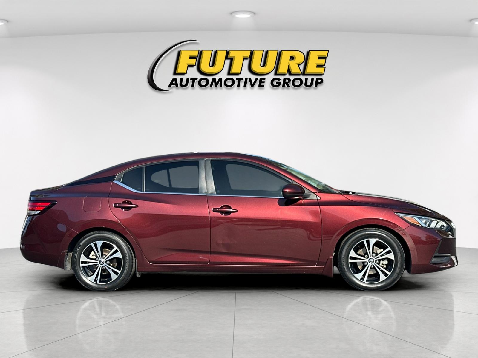 Used 2022 Rosewood Metallic Nissan SV image 2