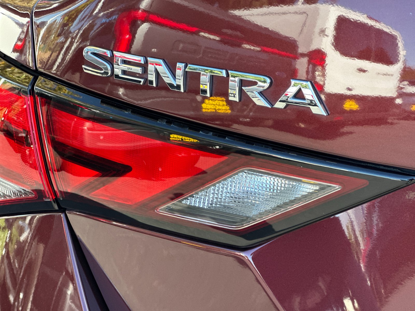 Used 2022 Rosewood Metallic Nissan SV image 24