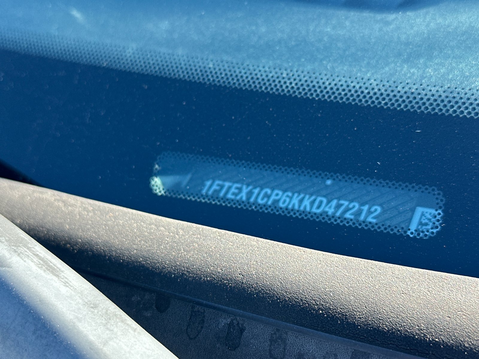 Certified Used 2019 Magnetic Metallic Ford XL image 2