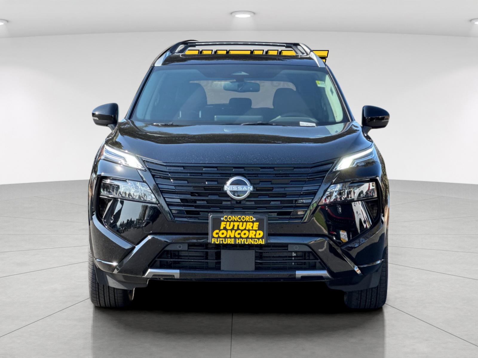 Used 2026 Black Nissan Platinum image 8