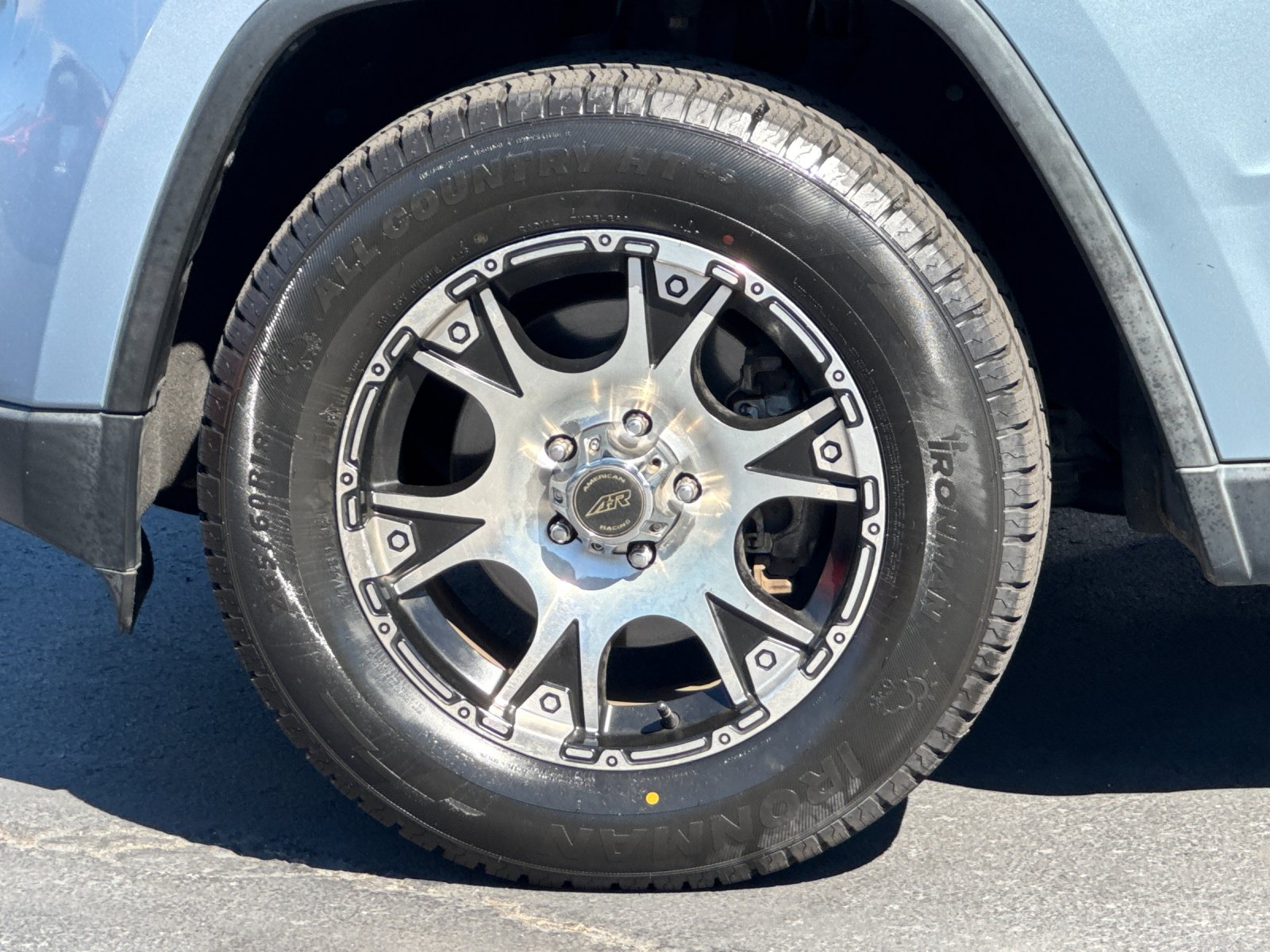 Used 2013 Beige Jeep Limited image 25