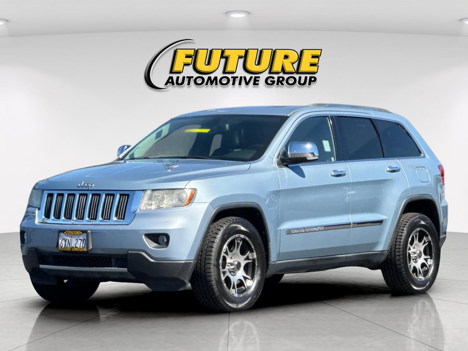 Used 2013 Beige Jeep Limited image 7