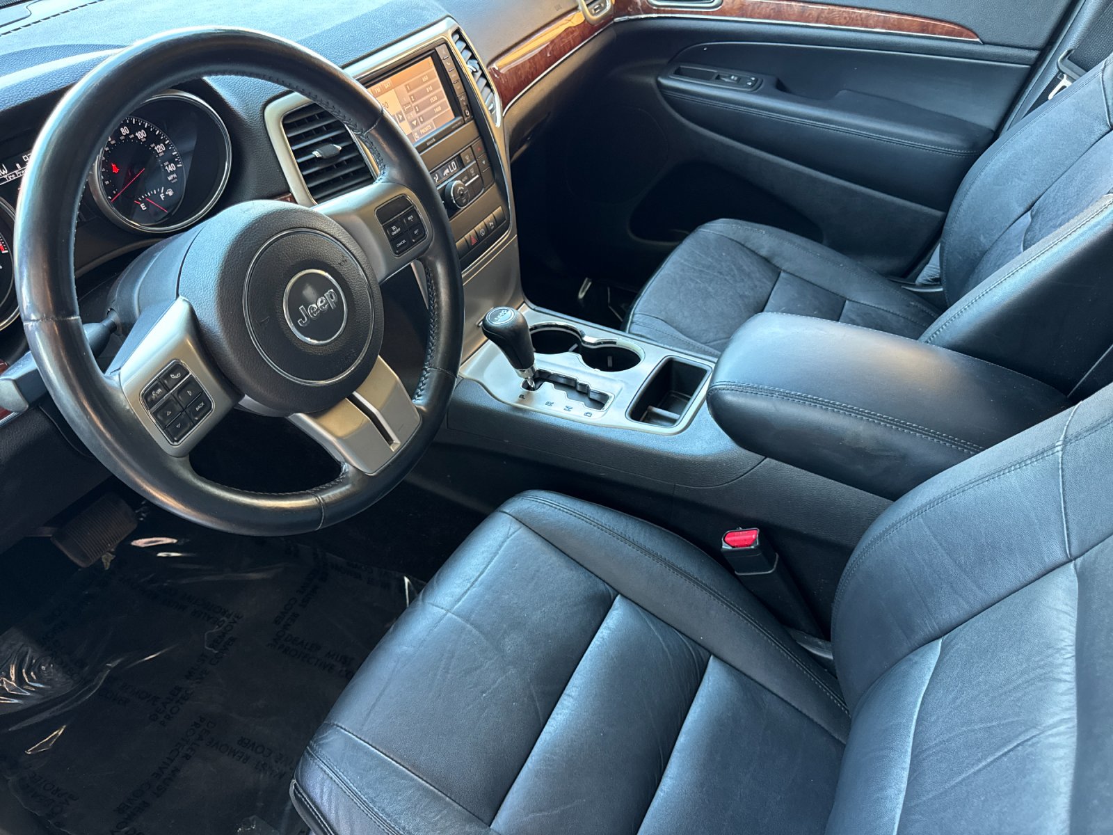 Used 2013 Beige Jeep Limited image 9