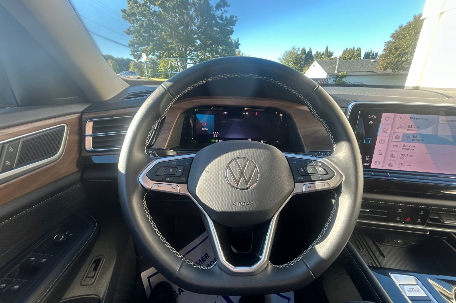 Used 2026 Deep Black Pearl Volkswagen SE w/Technology image 23
